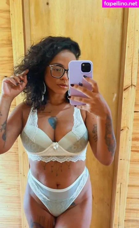 Bruna Santiago OnlyFans Thumbnail #JU9PAwN1pi