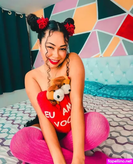 Brunechaudefree OnlyFans Thumbnail #7n0eosI7M4