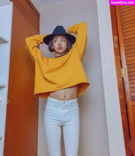 Brunett OnlyFans Thumbnail #tFgBDz4ARk