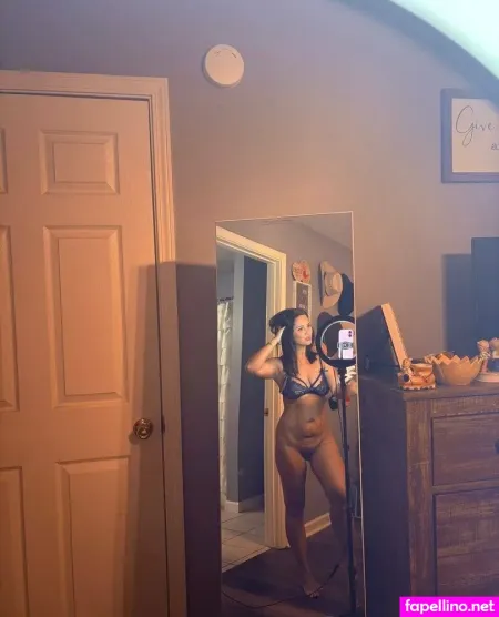 Brunette Barbie 1 OnlyFans Thumbnail #l6i0gHyK4x