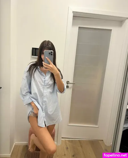 Brunette Velvet OnlyFans Thumbnail #iiyytuQk5U