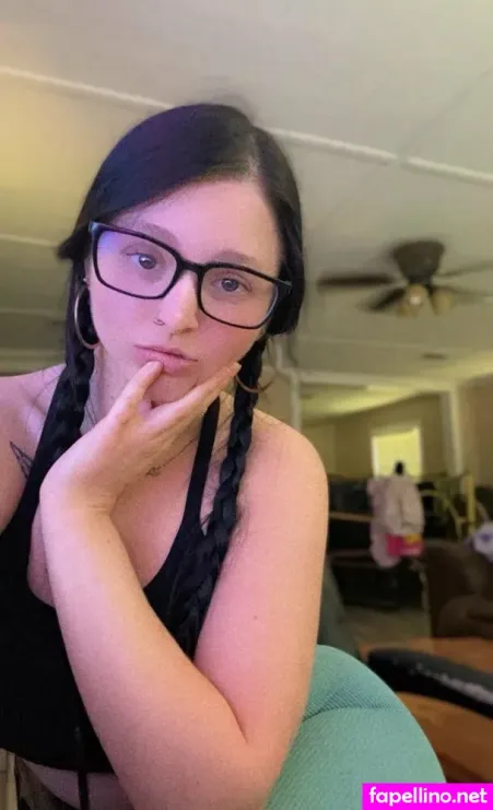 Brunettebambiixo OnlyFans Thumbnail #GhHcrOfhmq