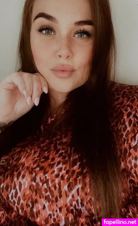 Brunettebombxx OnlyFans Thumbnail #wKUo7NFar3