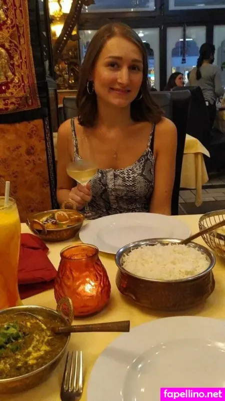 Brunnette3 OnlyFans Thumbnail #3whV5gVnHo