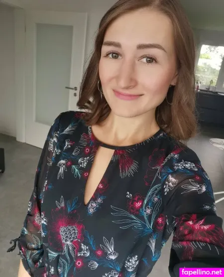 Brunnette3 OnlyFans Thumbnail #4cCO38mzyG