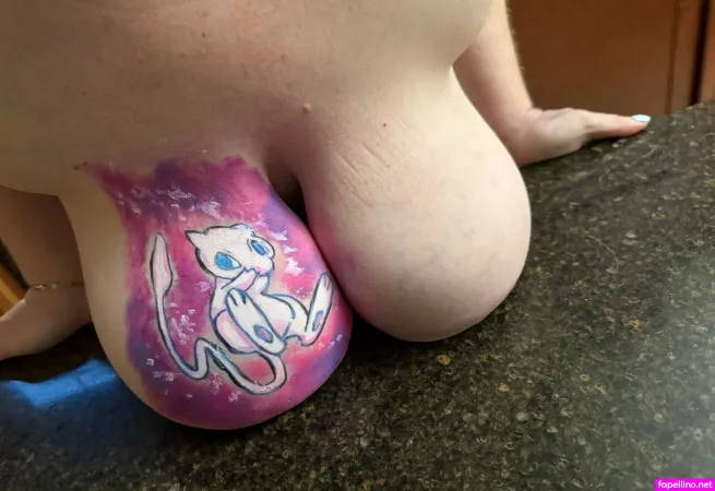 Brushesandboobies OnlyFans Thumbnail #0HNt2oDeiU
