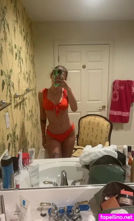 Bryleerose OnlyFans Thumbnail #DkWXF12YgF