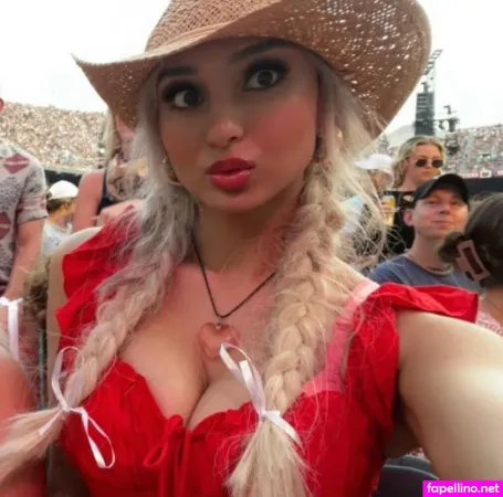 Brynn Cooper OnlyFans Thumbnail #2uG3juzBIF