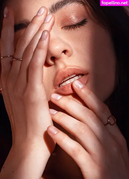 Bryunetka Ann OnlyFans Thumbnail #oRowpk9RvR