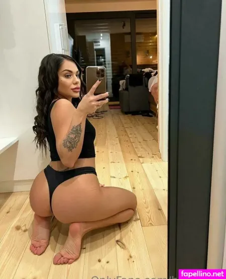 Buczku Lili OnlyFans Thumbnail #9cmiAqqsS5