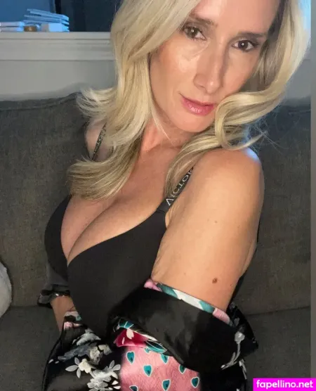 Buffy Bordeaux OnlyFans Thumbnail #aVGcr5cPvm