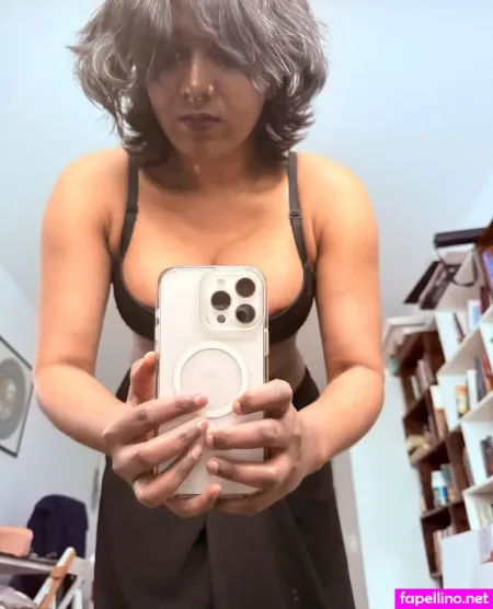 Bulbul OnlyFans Thumbnail #nMcY3bVeba