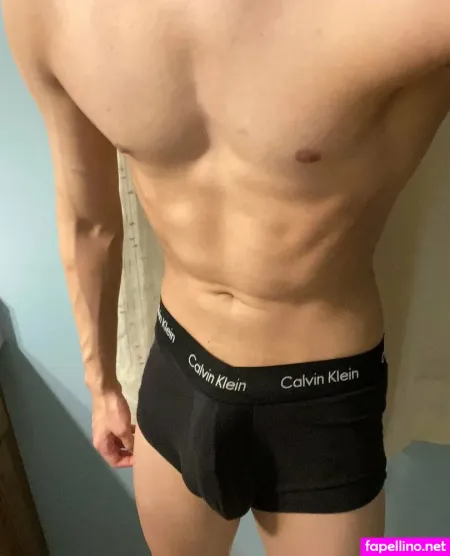 Bulging Twunk OnlyFans Thumbnail #Oyj2yXbqDV