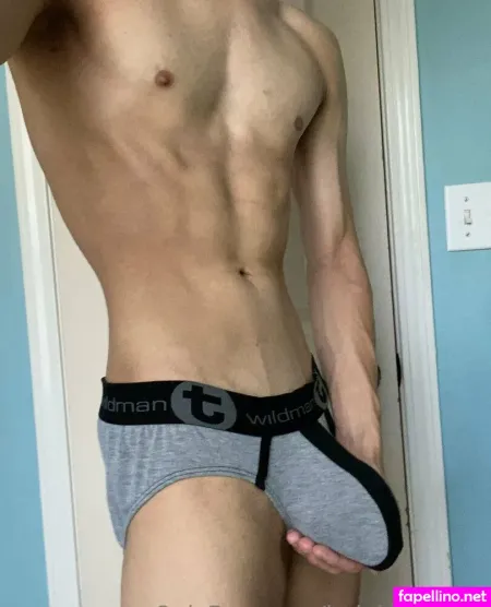 Bulging Twunk OnlyFans Thumbnail #QVtP3FMH6p