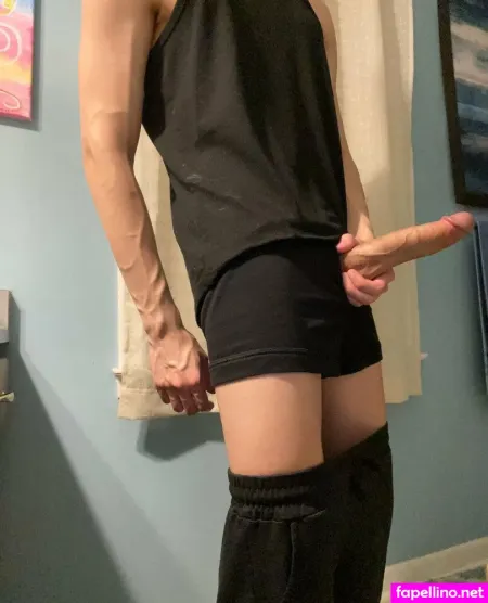 Bulging Twunk OnlyFans Thumbnail #ifCVw6GFPi