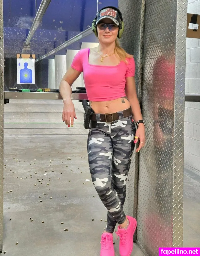 bulletvalentina Nude Leaked OnlyFans Photo #40SqAijanf