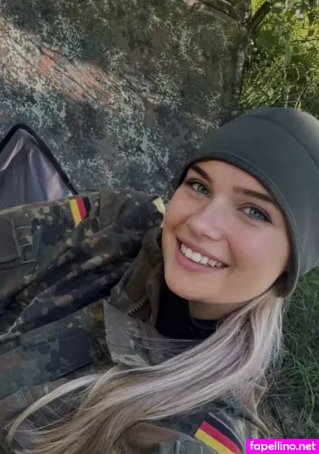 Bund Leonie 4 OnlyFans Thumbnail #ChVKMGTc0W