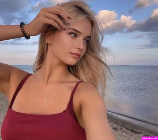 Bund Leonie 4 OnlyFans Thumbnail #avRKlbinOp