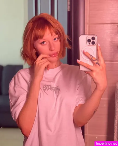 Bunny Emilia OnlyFans Thumbnail #6otuuFGjTX