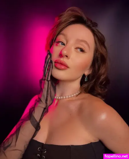 Bunny Emilia OnlyFans Thumbnail #ZSqO5p03xS