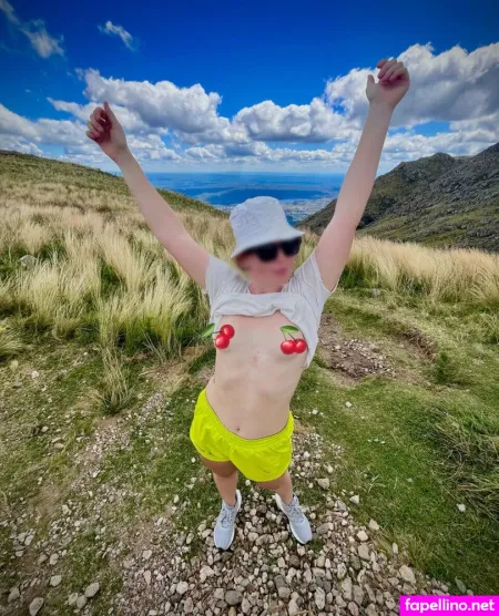 Bunnyscrets777 OnlyFans Thumbnail #kaQwetFogs