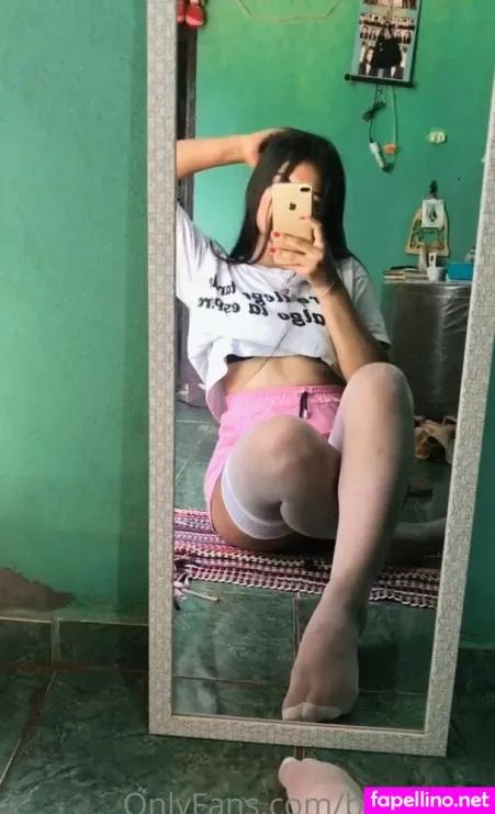 Burbujitta OnlyFans Thumbnail #LET4lhYX8A