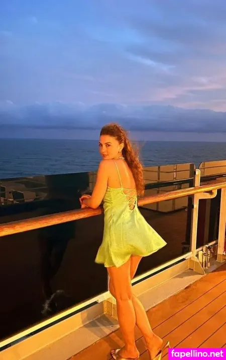 Burcu Ozberk OnlyFans Thumbnail #vGPaxX6q2h