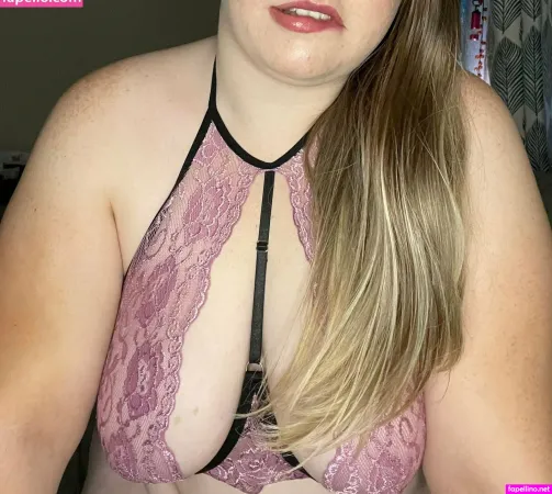 Burninelle OnlyFans Thumbnail #Q0m6L6HOhb