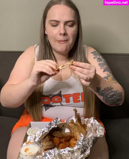 Burstingbabe OnlyFans Thumbnail #4XLqF9WCYL