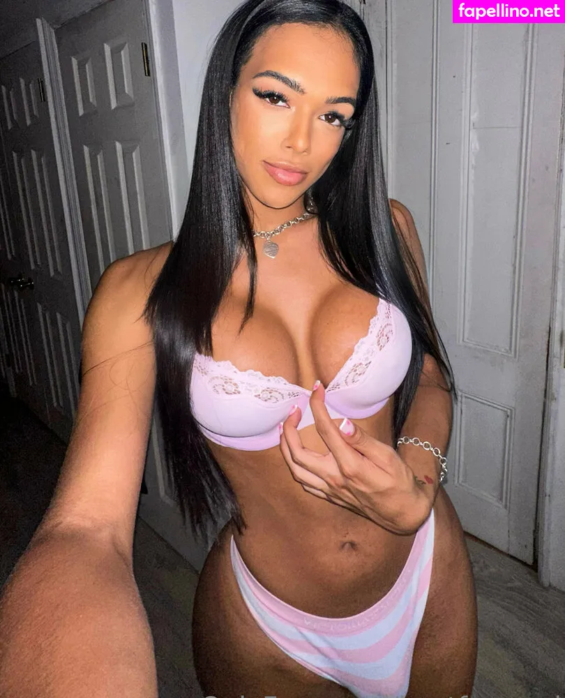 belikecapri, bustforcapri, ywfcapri Nude Leaked OnlyFans Photo #SIskMleqkK