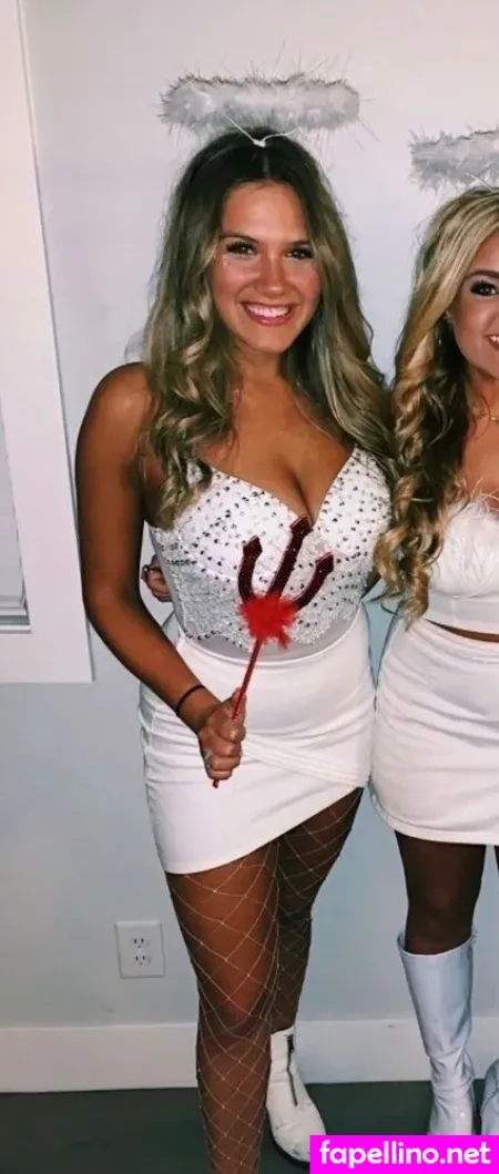 Busty Blondes OnlyFans Thumbnail #YaY2vo5UjW