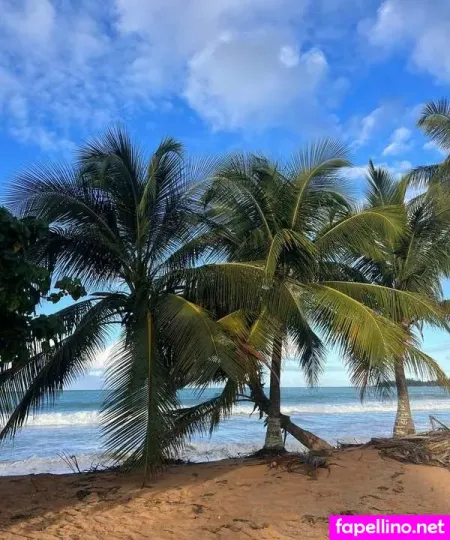 Busty Booty Blonde OnlyFans Thumbnail #mFZ1wRFe2v