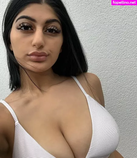 Busty Indian OnlyFans Thumbnail #YqHsgpmDv2