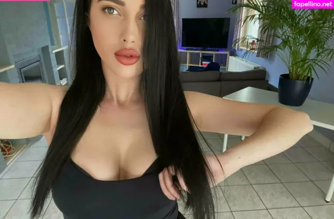 Busty Ju OnlyFans Thumbnail #UCbOZgZA2U