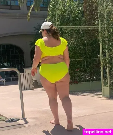 Busty Las Vegas Bunny OnlyFans Thumbnail #ltldmDFUfz