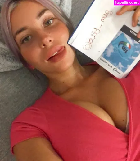 Busty Magazine OnlyFans Thumbnail #dQ8DxZ8Qee