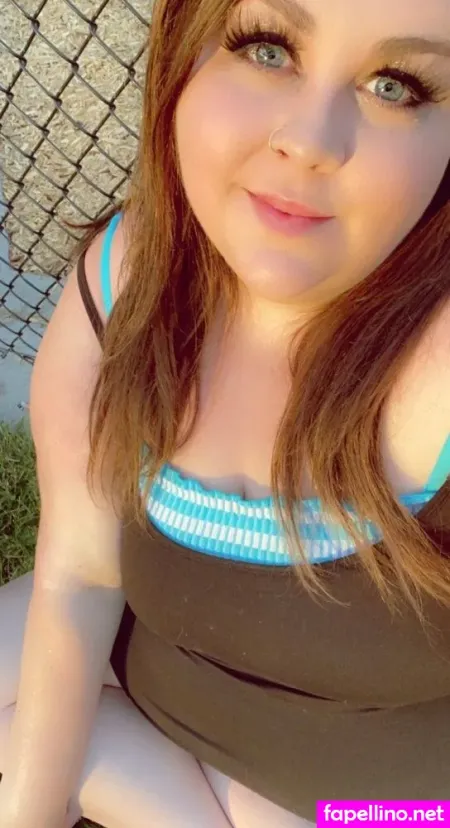Busty Meg Bustymeg OnlyFans Thumbnail #ikKvFkPPPi