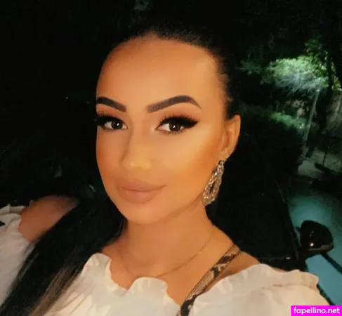 Busty Sexy Lora OnlyFans Thumbnail #0JHHN089OC