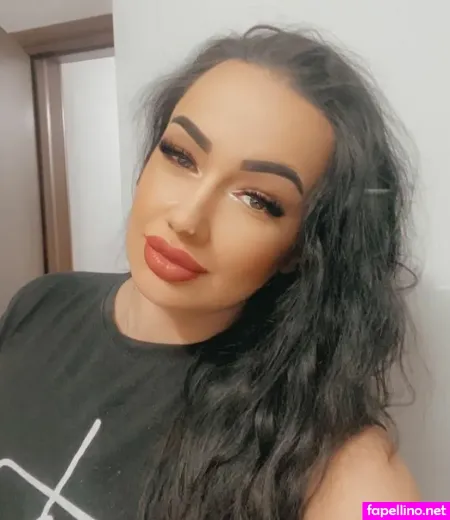 Busty Sexy Lora OnlyFans Thumbnail #S8xJDO3h60