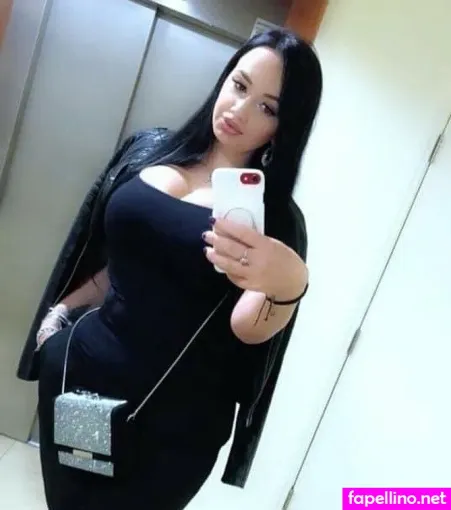 Busty Sexy Lora OnlyFans Thumbnail #yu9TtiM1ja