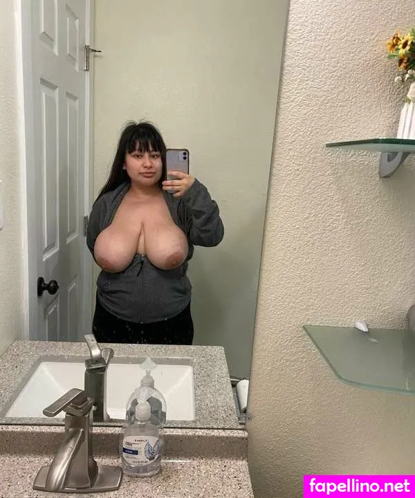 bigbustybabee, busty_heart, meetingnessa Nude Leaked OnlyFans Photo #iduzSW17aT