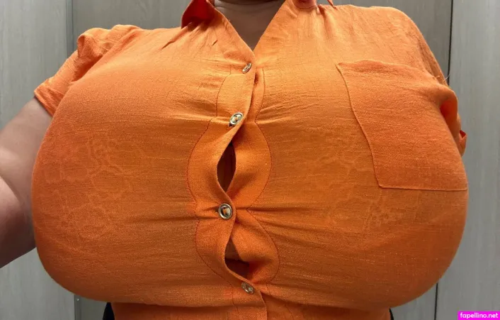 Busty34n OnlyFans Thumbnail #n4FbOJXBBE