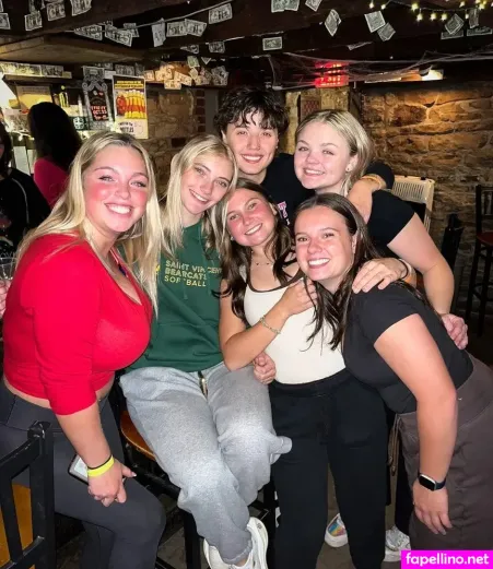 Bustyaj OnlyFans Thumbnail #8Hnozb3OuC