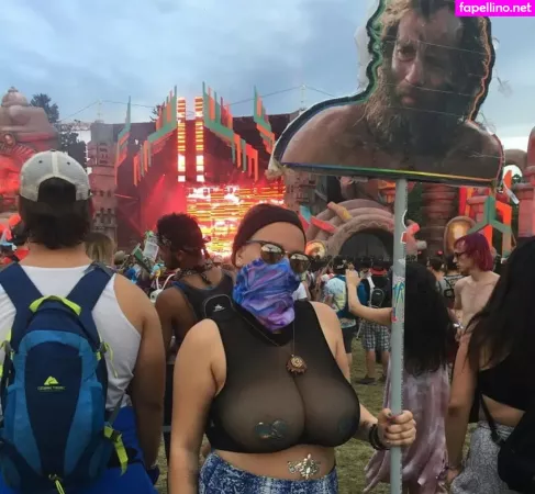 Bustybae95 OnlyFans Thumbnail #7cyo4ZAF1Q