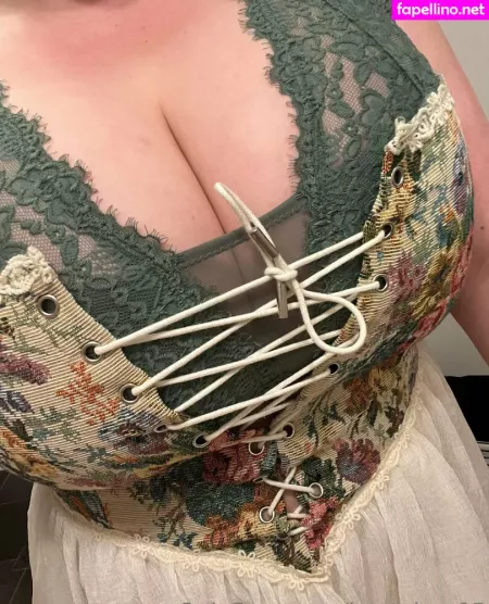 Bustybae95 OnlyFans Thumbnail #FW90XFTDdv