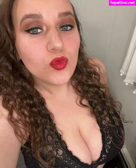 Bustybae95 OnlyFans Thumbnail #UrdSYvITuC