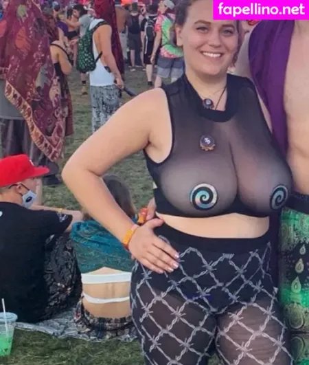 Bustybae95 OnlyFans Thumbnail #VEiG9aLwb0