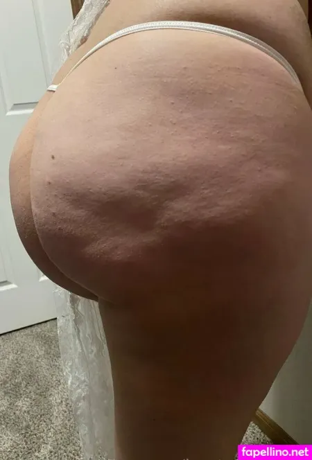 Bustybecca92 OnlyFans Thumbnail #ZEKIXzRx9J