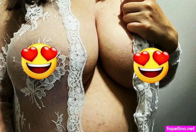 Bustybecca92 OnlyFans Thumbnail #lALTLlZjez