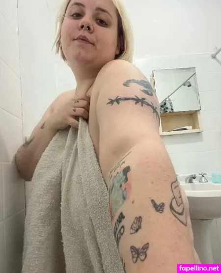 Bustyblondibabby OnlyFans Thumbnail #vLzDB0owRm